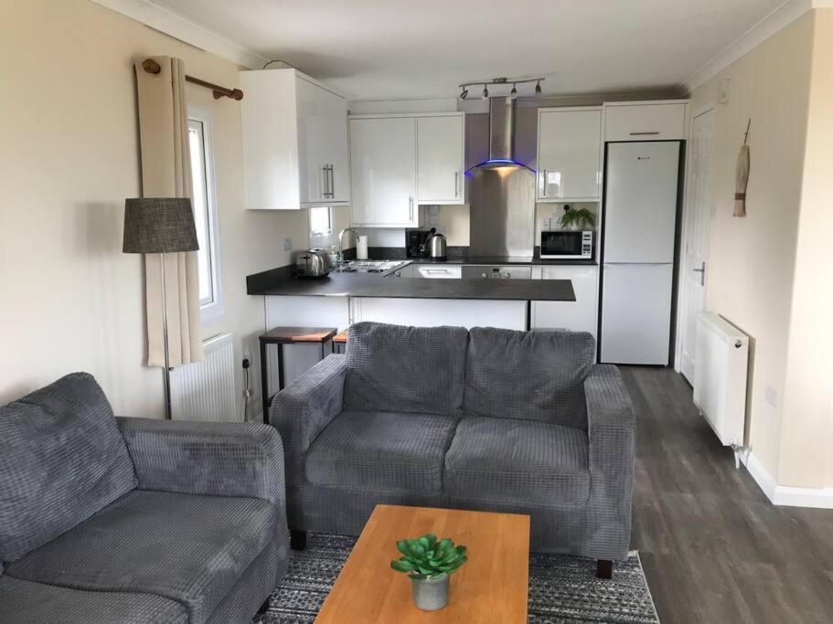 Marios Lodge Padstow Bagian luar foto